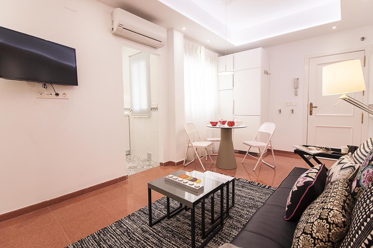 Old Town, City Center Apartment Premium With Parking 말라가 외부 사진